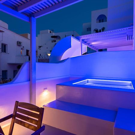 Aerenia Luxury Suites Karterados  Dış mekan fotoğraf