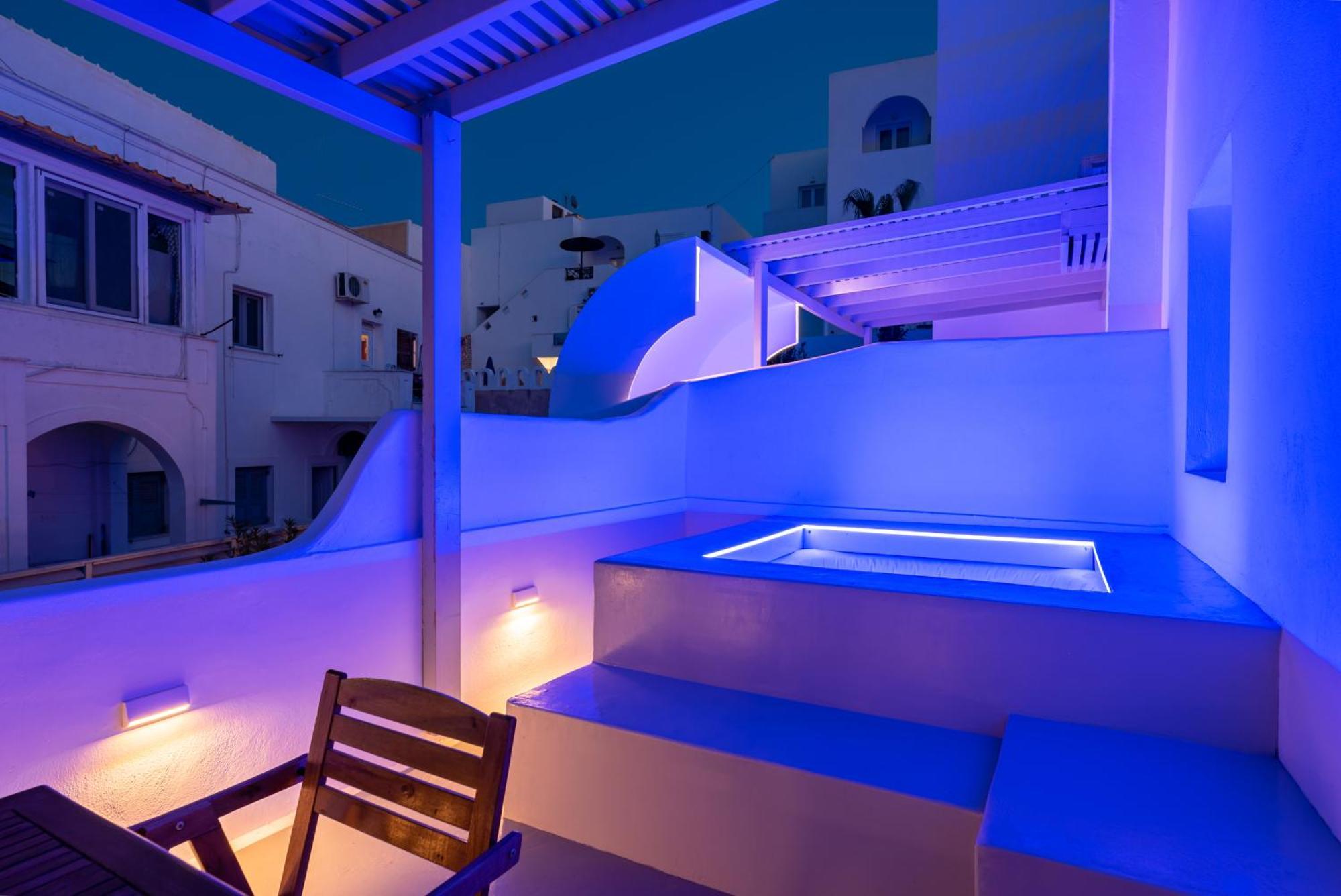 Aerenia Luxury Suites Karterados  Dış mekan fotoğraf