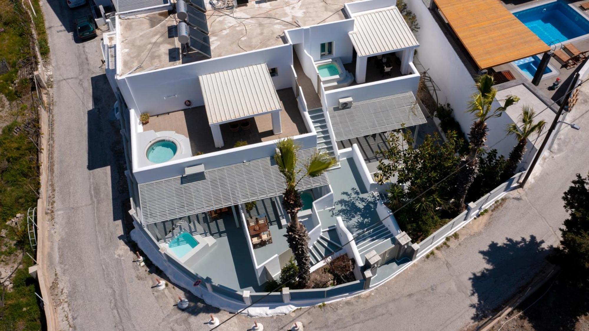 Aerenia Luxury Suites Karterados  Dış mekan fotoğraf