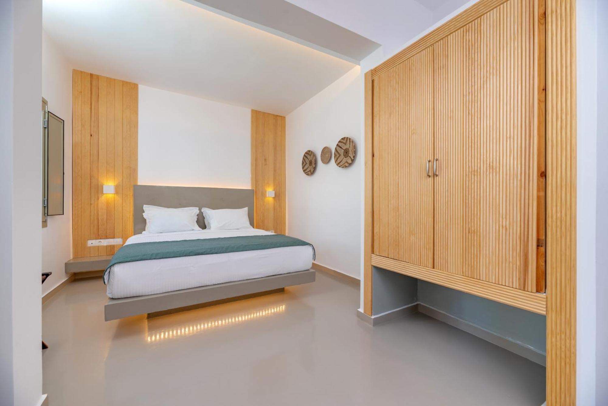 Aerenia Luxury Suites Karterados  Dış mekan fotoğraf